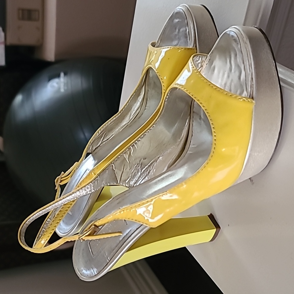 Yellow Roberto Cavalli pumps